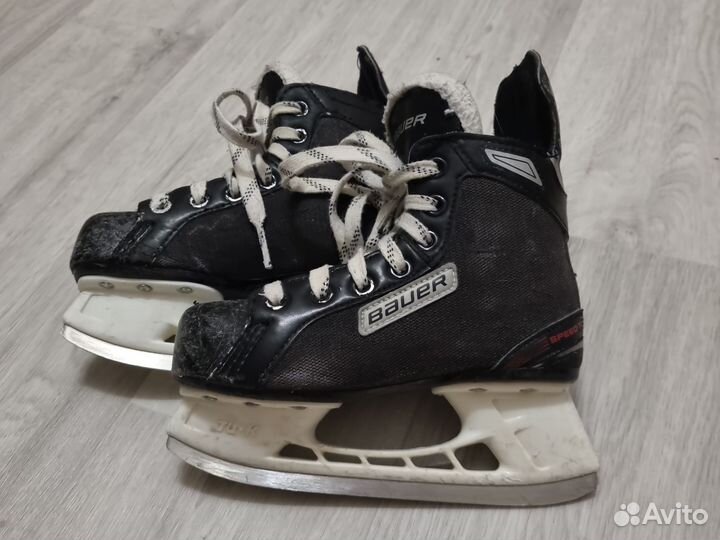 Хоккейные коньки bauer детские