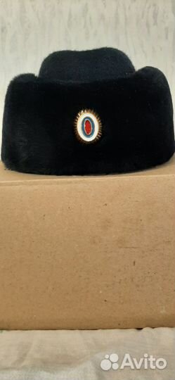 Зимняя женская шапка полицейская