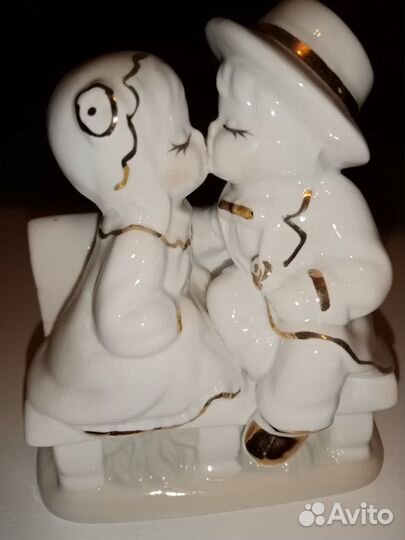 Фарфоровые статуэтки