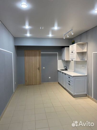 Сдам в суб.аренду кабинет