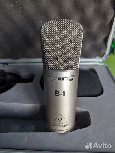 Студийный микрофон Behringer B1