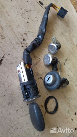 Замок Рено Логан 1,6 комплкт