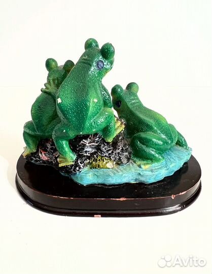 Статуэтка фигурка лягушки