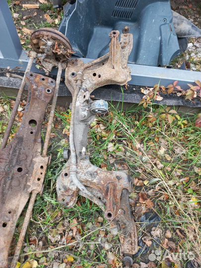 Подрамник передний 323 Ba