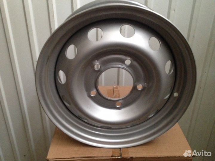 Диск штампованный R15 5х139.7 на Ниву ET35