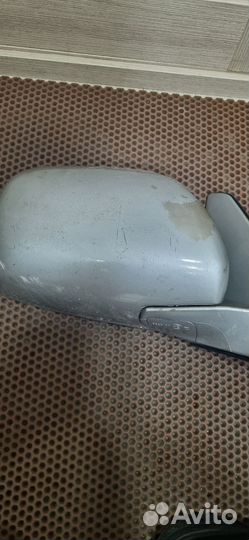 Зеркало заднего вида