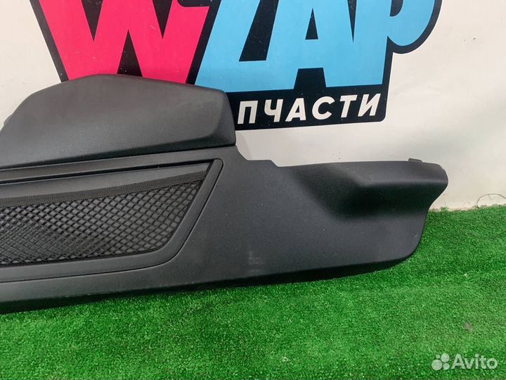 Декоративная накладка центральной консоли Ford