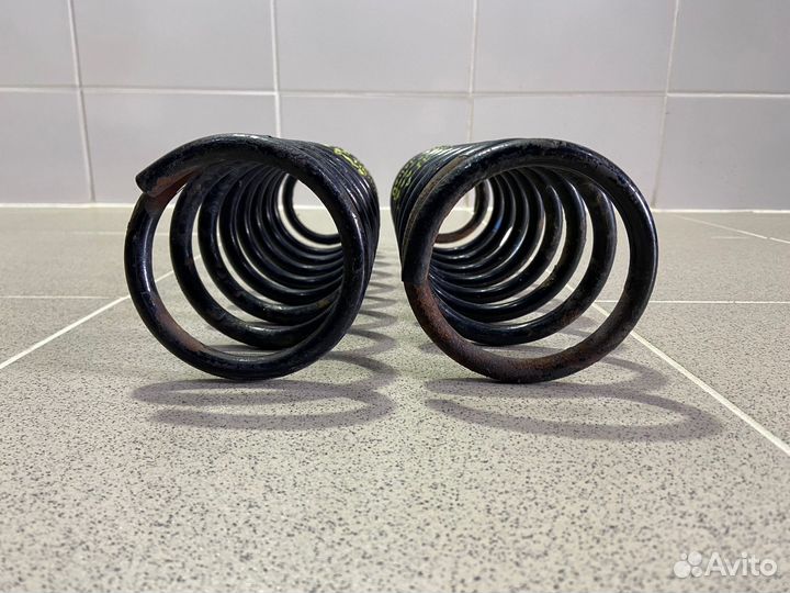 Пружины задние Honda Civic 1992 г