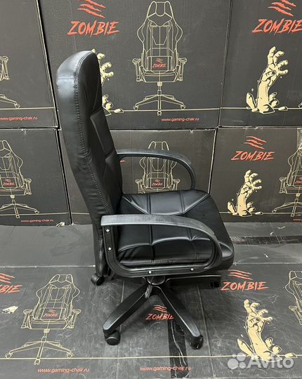 Офисное кресло