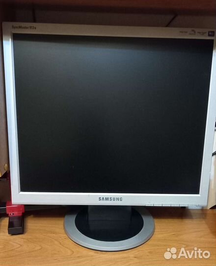 Монитор Samsung