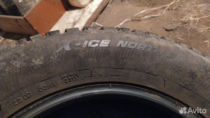 Michelin X-Ice North 3 215/65 R16