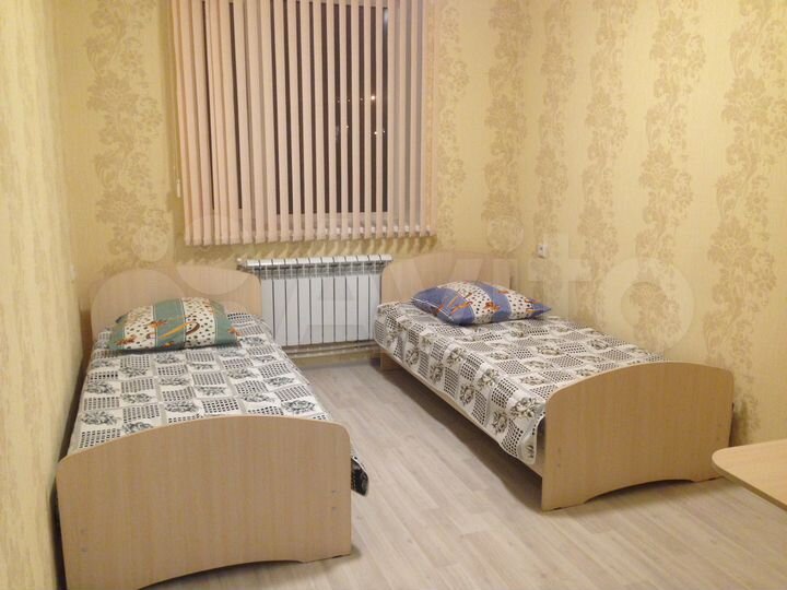Комната 18 м² в 5-к., 1/3 эт.