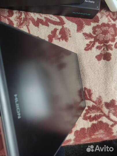 Графический планшет с экраном