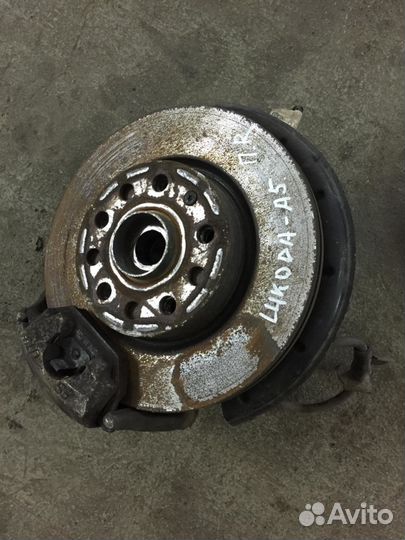 Ступица передняя Шкода Октавия А5 МКПП 1,6