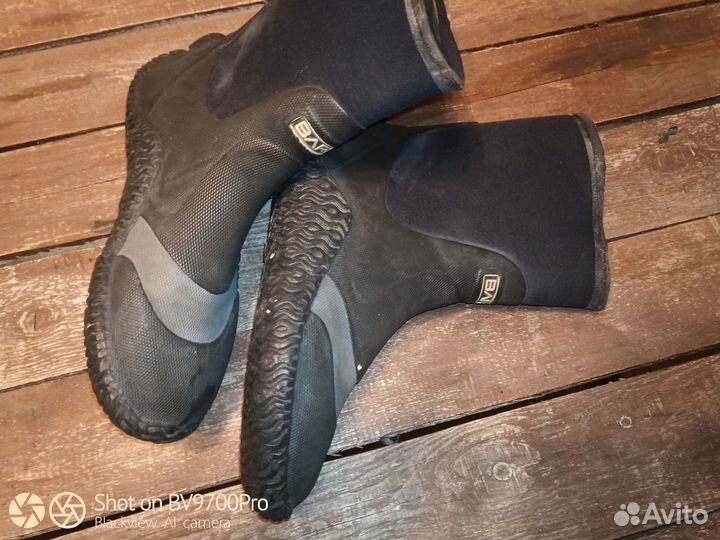 Ботинки для гидрокостюма