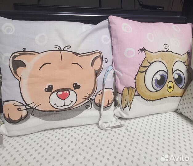 Бортики и простынь в детскую кроватку