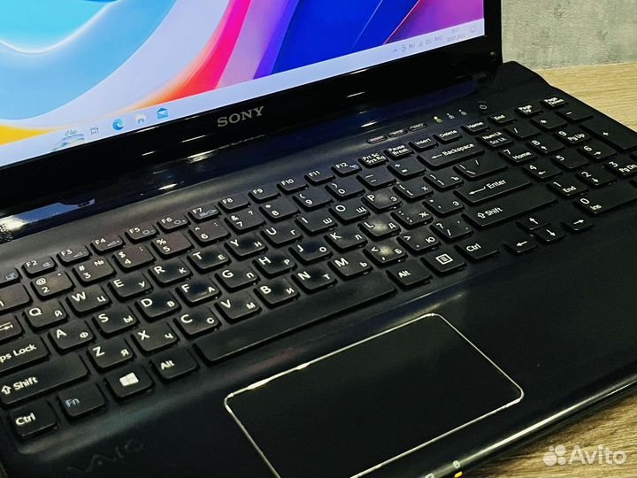 Sony vaio 15,6“/i3-3110m/8gb озу/SSD 120gb