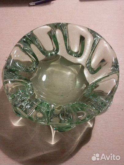 Пепельница или конфетница из толстого стекла