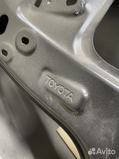 Дверь на машину