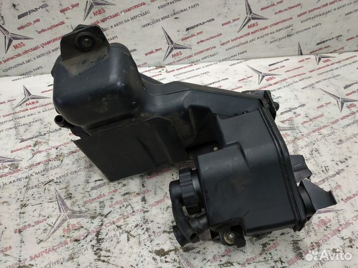 Бачок гидравлики w220 m137 Mercedes