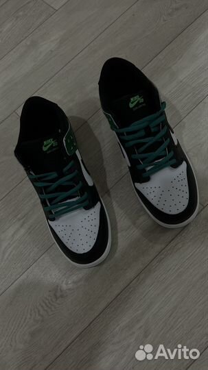 Nike sb dunk low “Classic Green”