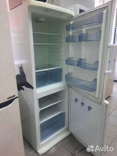 Холодильник vestel