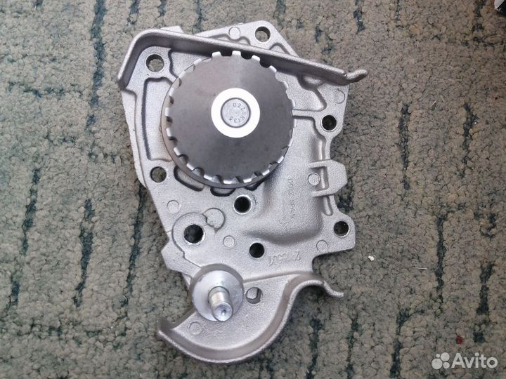 Помпа renault logan 1.4