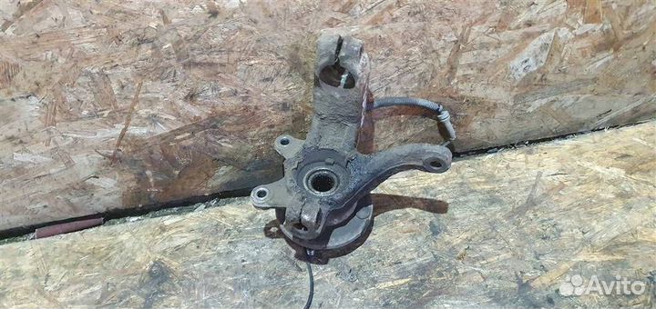 Кулак поворотный передний правый Ford Fusion 2002