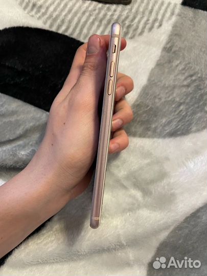 iPhone 8 Plus, 64 ГБ
