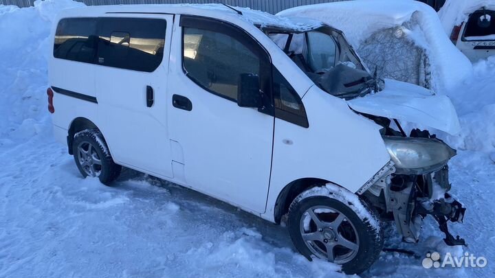Nissan NV200 1.6 AT, 2014, битый, 150 000 км