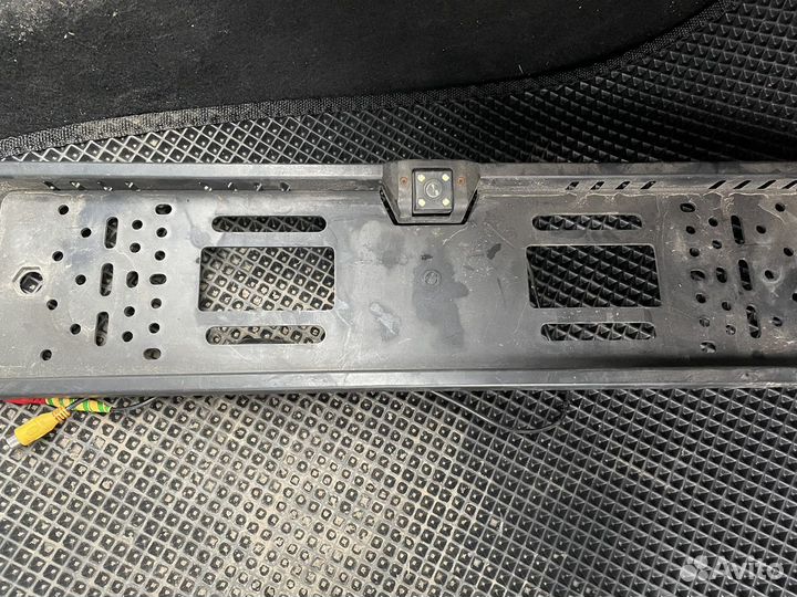 Камера заднего вида в номерной рамке