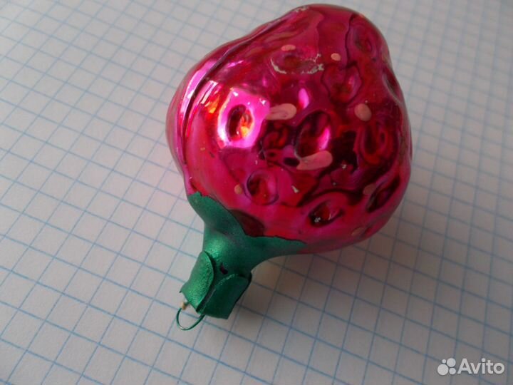 Елочная игрушка СССР 50-60е клубника винтаж советс