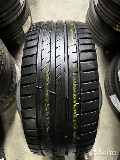 Michelin Pilot Sport 4 235/35 R19 91Y