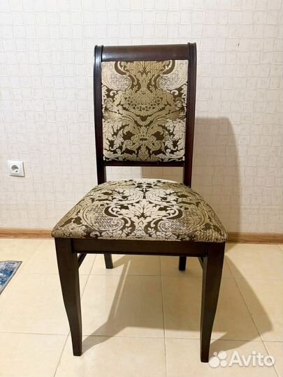 Кухонный стол и стулья бу