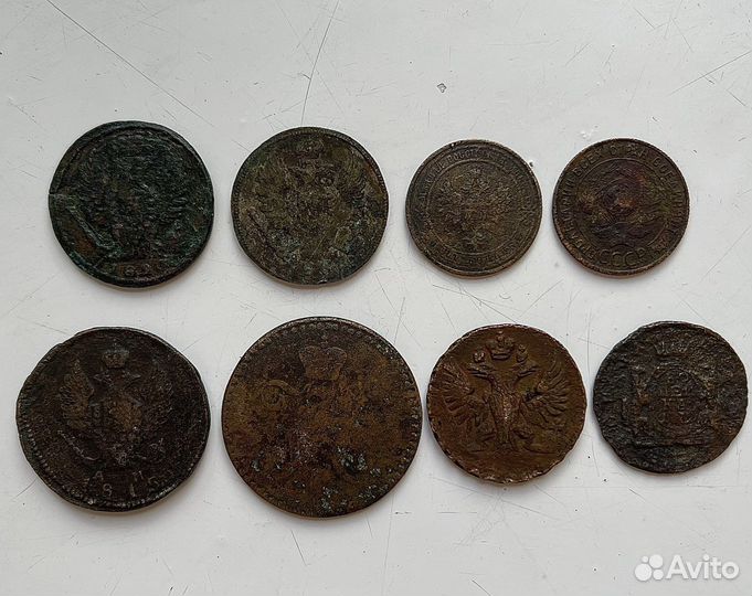 Старинные монеты и крестики