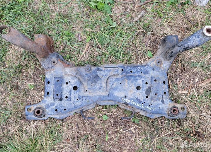 Балка подмоторная Ford Focus II 1355622