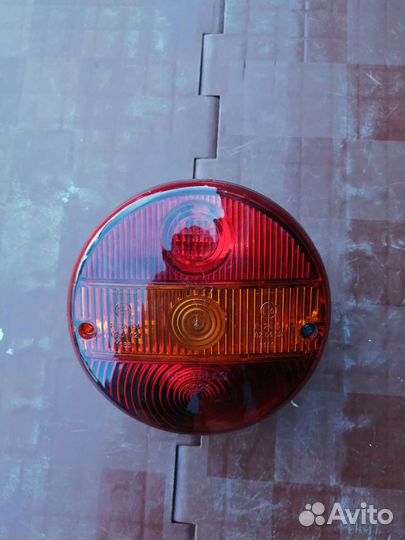 Задний фонарь