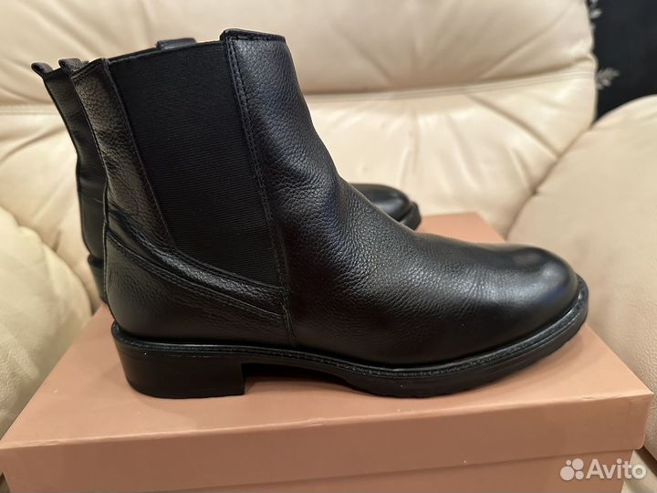Ботинки женские осенние 37 размер Карло пазолини