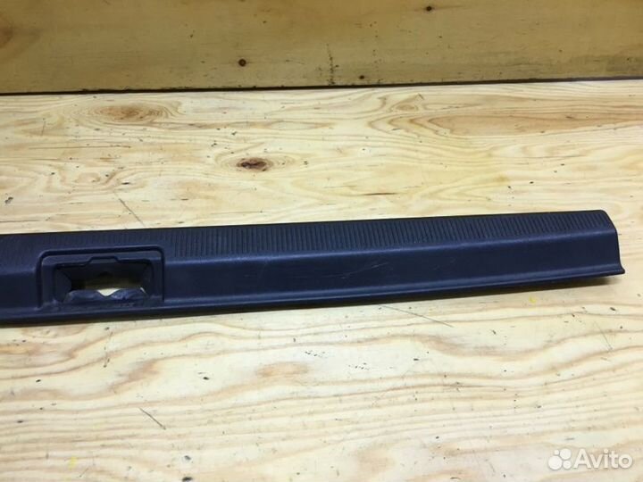 Накладка замка багажника Toyota Corona ST190 4SFE