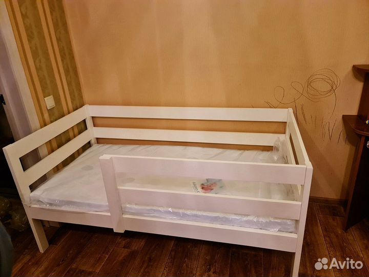 Кровать детская