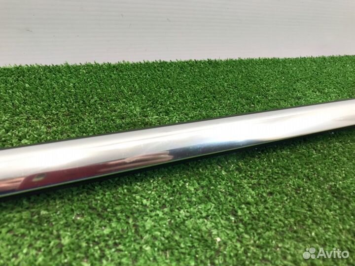 Молдинг двери задний левый Volkswagen Passat