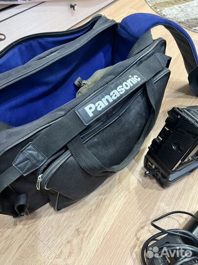 Видеокамера mini-DV Panasonic AG-DVC60E