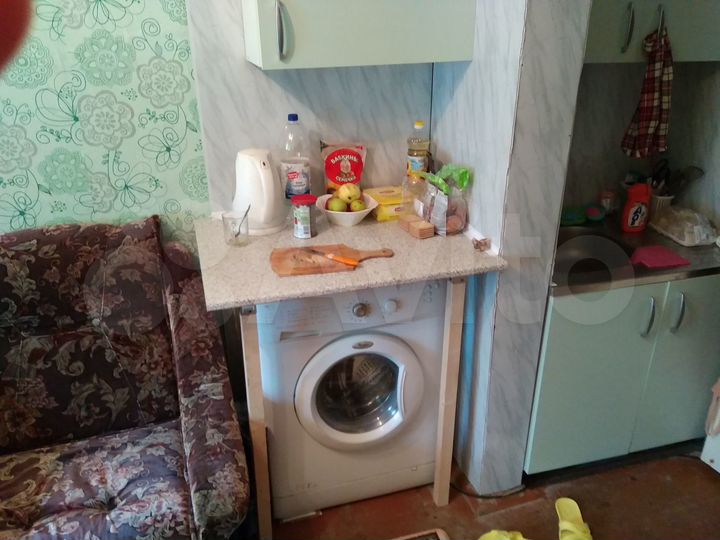 Комната 18 м² в 6-к., 1/4 эт.