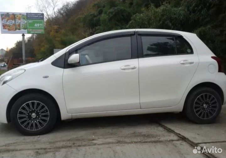 Дефлекторы Toyota Yaris 2011/ Vits 2010 5D