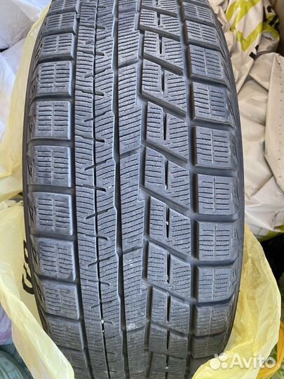 Yokohama Ice Guard IG60 215/60 R17
