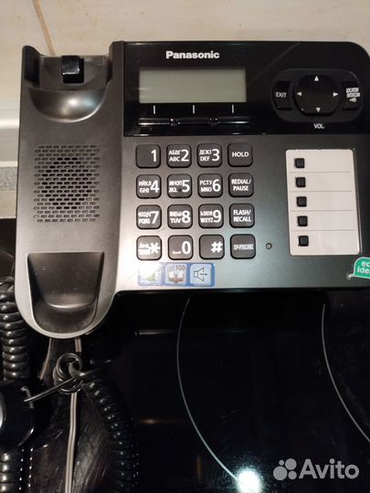 Телефон Panasonic KX-TG6451