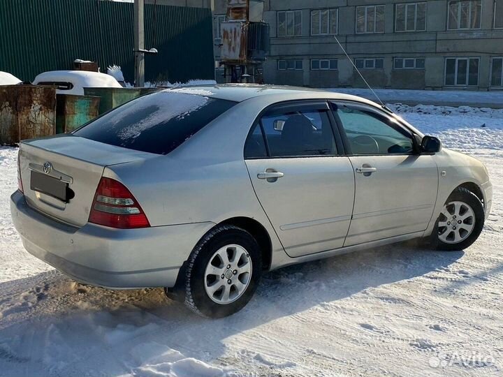 Toyota Corolla 1.5 AT, 2003, битый, 138 545 км