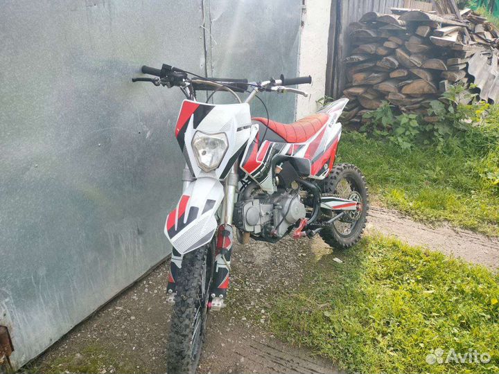 Продам питбайк 