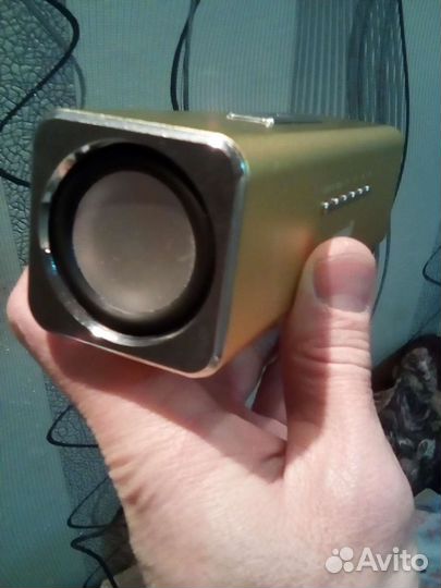 Колонка с радио, Партнёр