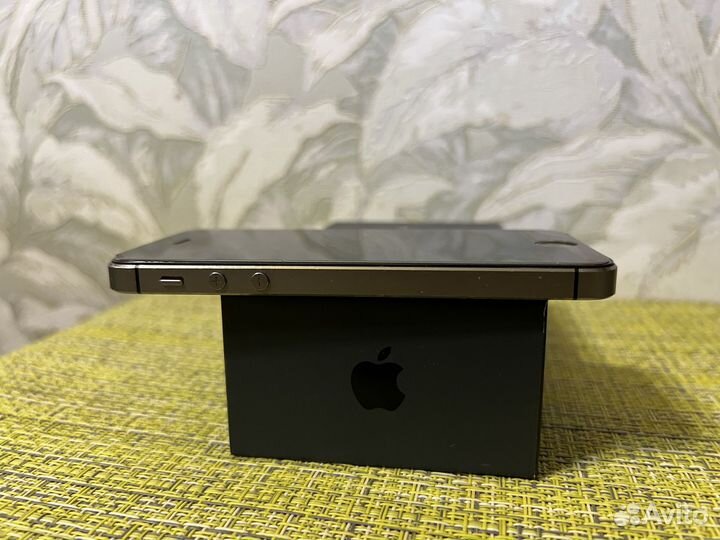 iPhone 5S, 16 ГБ